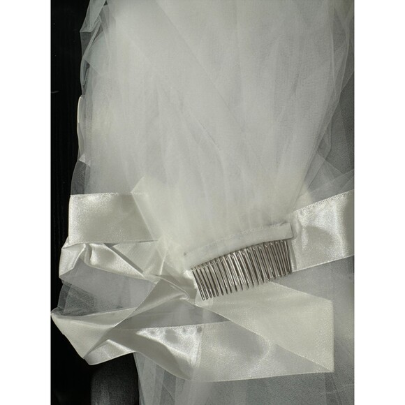 NWT Cape Tulle Satin Ribbon Edge 2 Layers Wedding Veil Bridal Veil with Comb - Picture 2 of 3